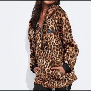 VS Half-Zip Faux Sherpa Leopard Hoodie Sz S
